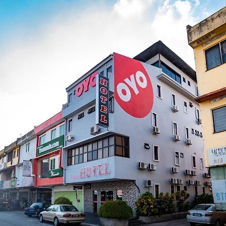 Oyo 1010 Skudai Hotel Экстерьер фото